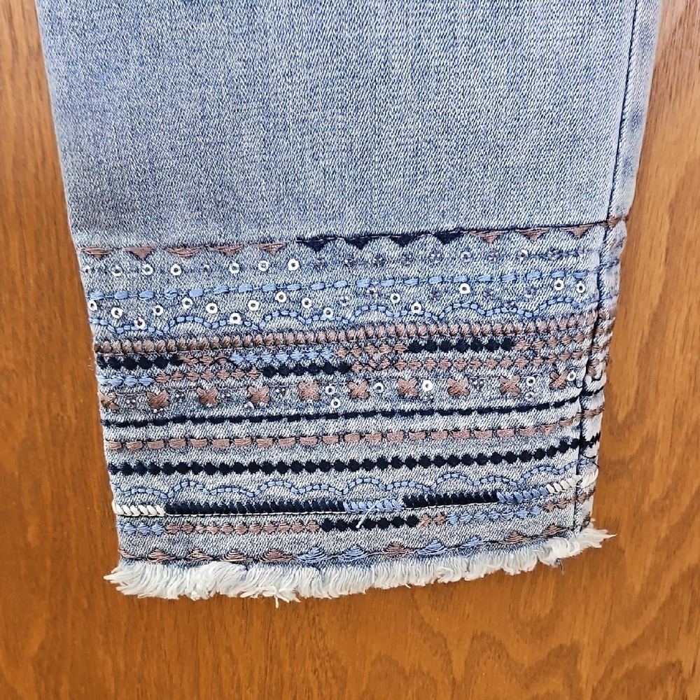 CHARLIE B Light Blue Skinny Jeans with Layered Frayed Hem - Picture 3 of 6